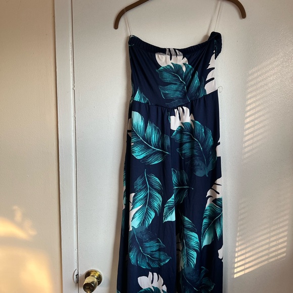 VENUS STRAPLESS CULOTTE JUMPSUIT Size Small - Picture 2 of 8